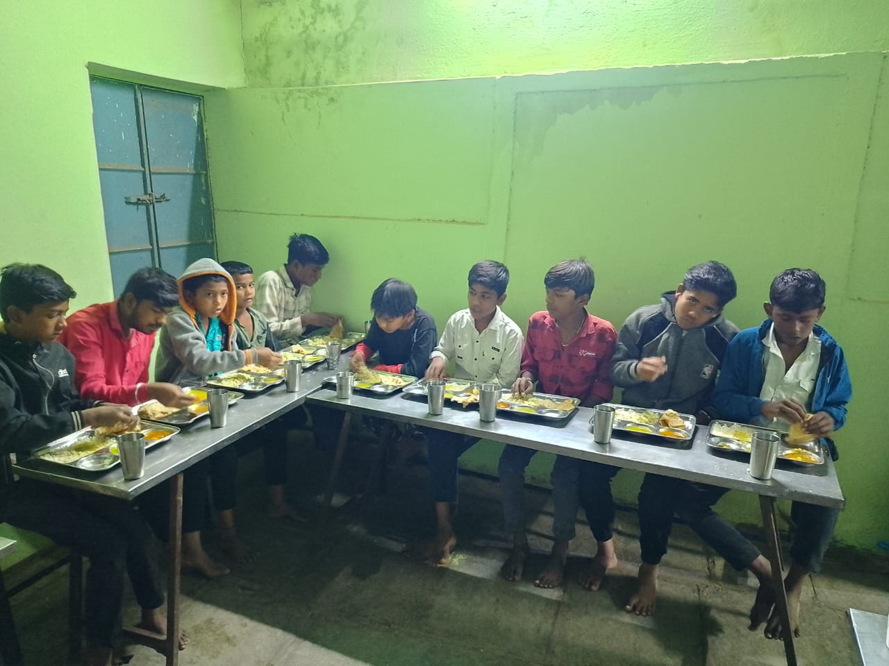 b805ef84-54d4-4b35-9a26-60cb49dba65c